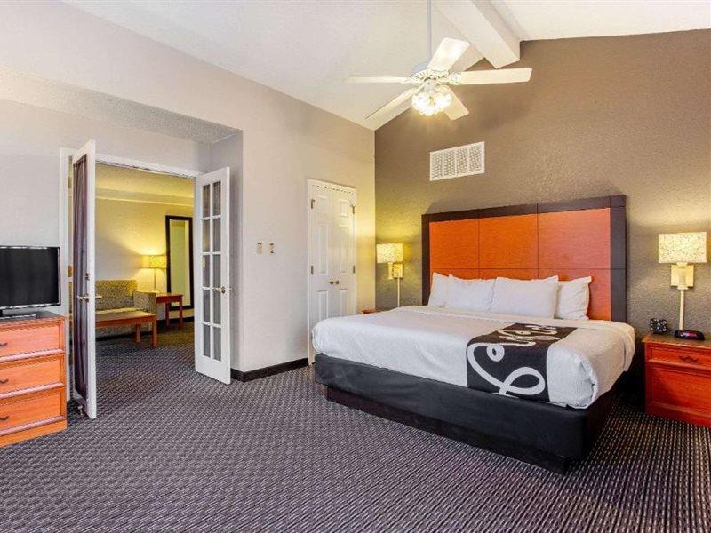 La Quinta Inn By Wyndham Champaign Exteriér fotografie